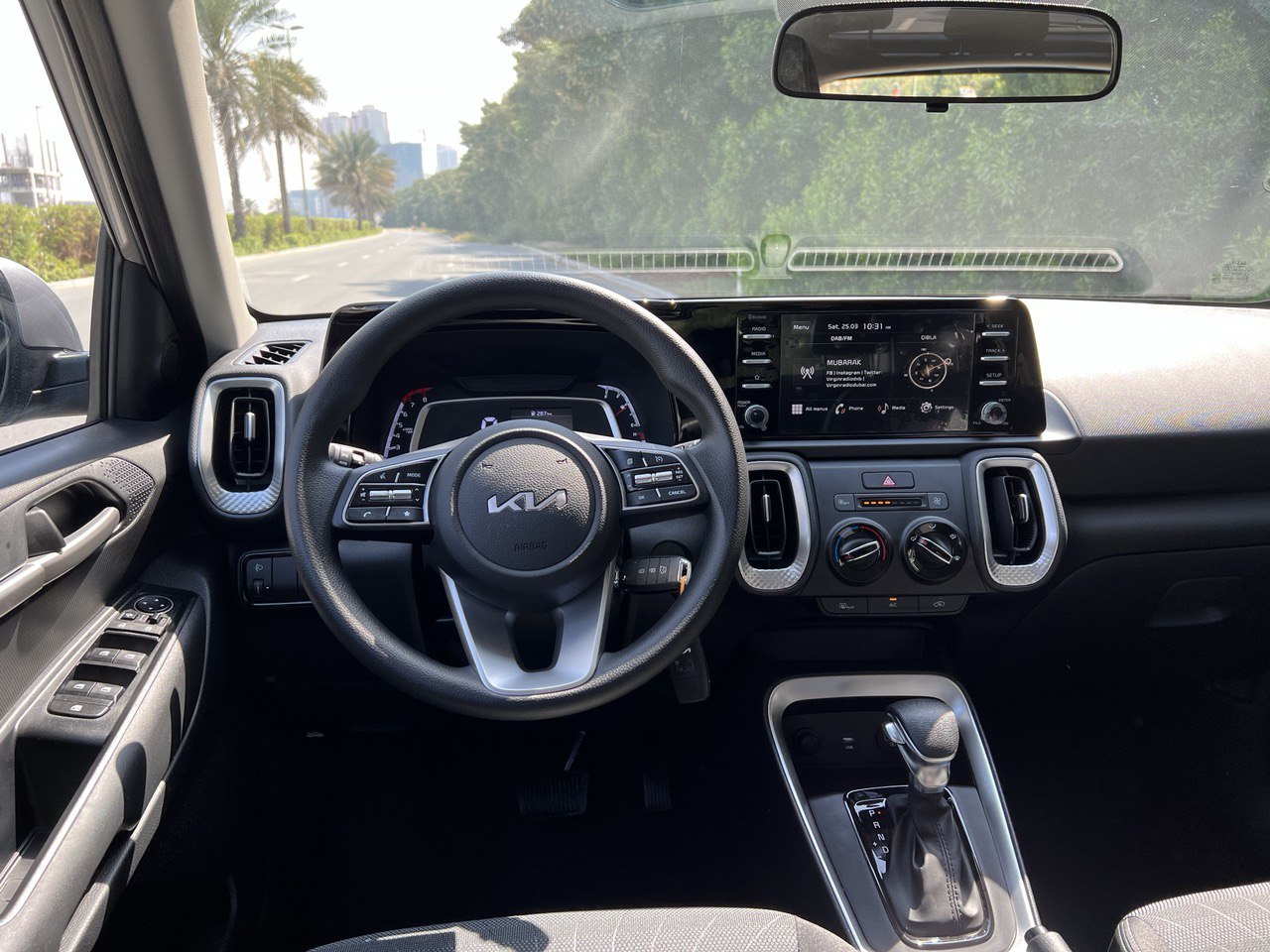 Detail Picture Kia Sonet - Rent in Dubai