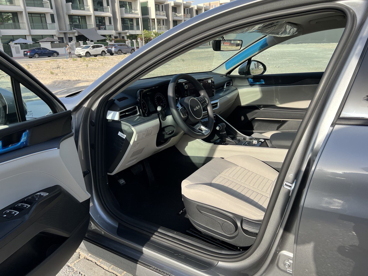 Detail Picture Kia K5 - Rent in Dubai