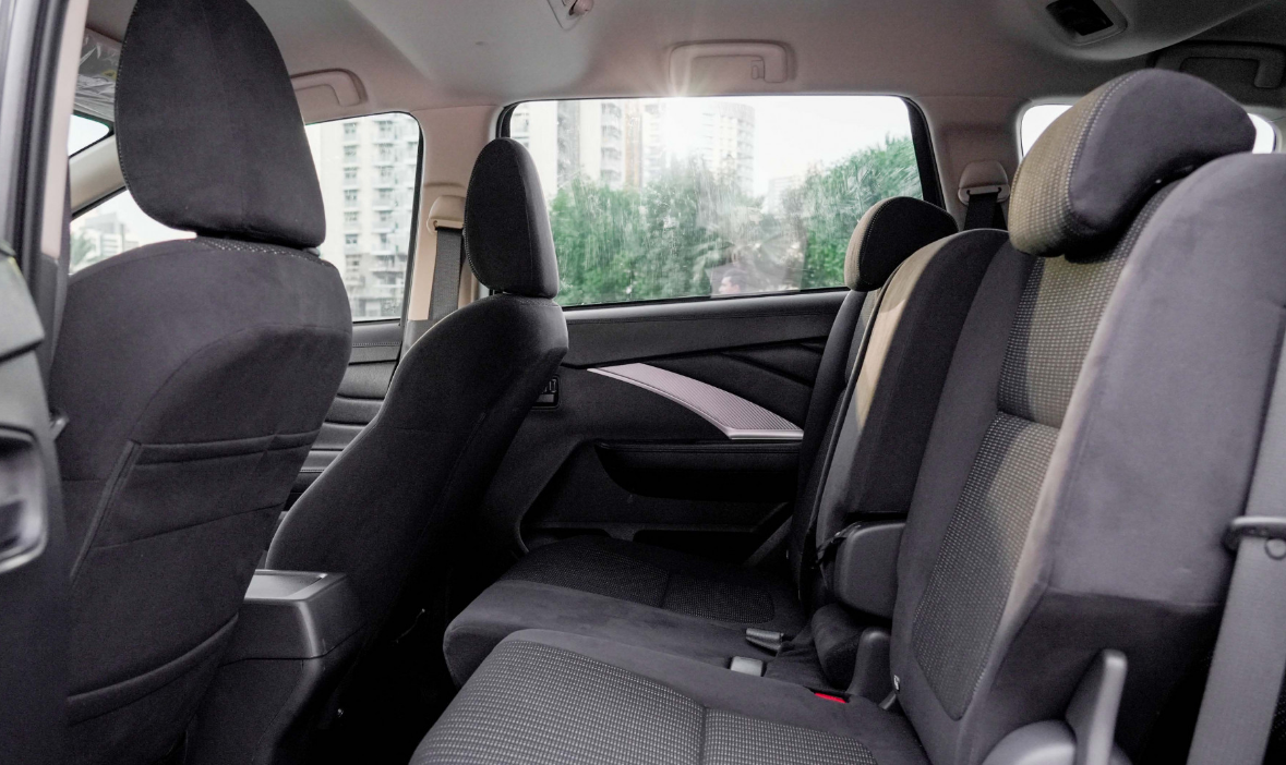 Detail Picture Mitsubishi Xpander 2022 - Rent in Dubai