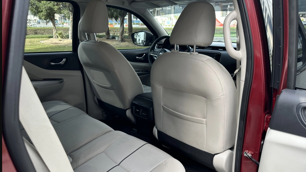 Detail Picture Nissan Xterra 2022 - Rent in Dubai