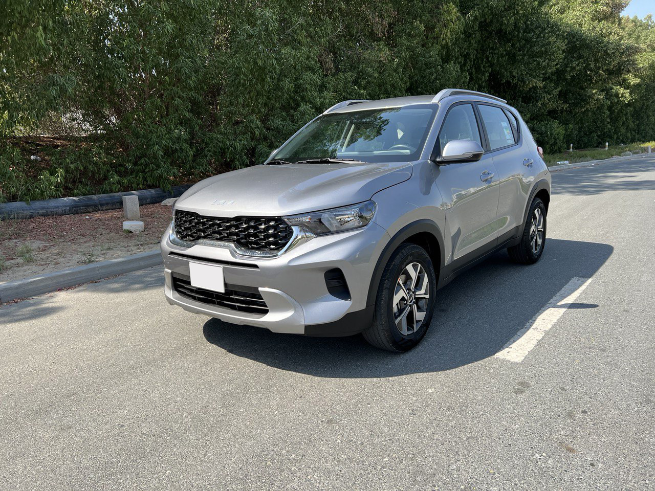 Detail Picture Kia Sonet - Rent in Dubai