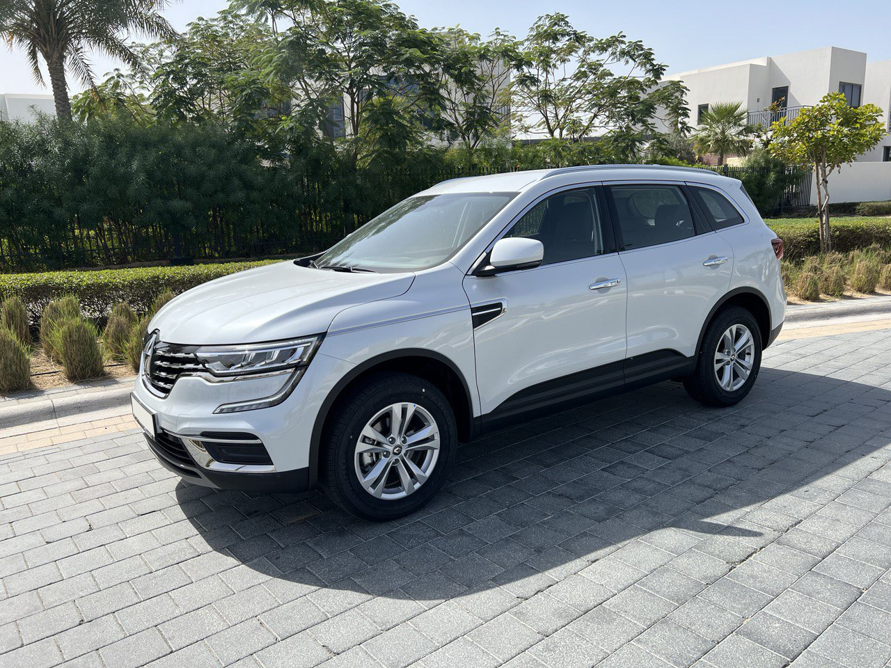 Detail Picture Renault Koleos - Rent in Dubai
