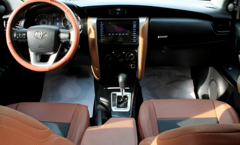 Detail Picture Toyota Fortuner 2016 - Rent in Dubai