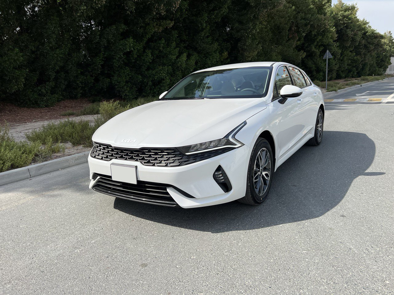 Detail Picture Kia K5 - Rent in Dubai