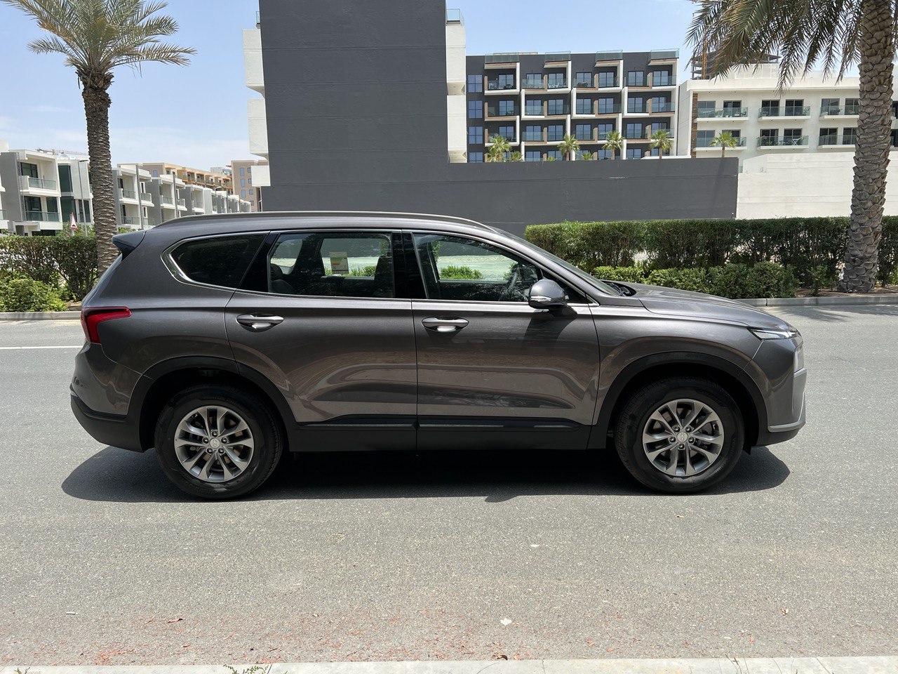 Detail Picture Hyundai Santa Fe - Rent in Dubai