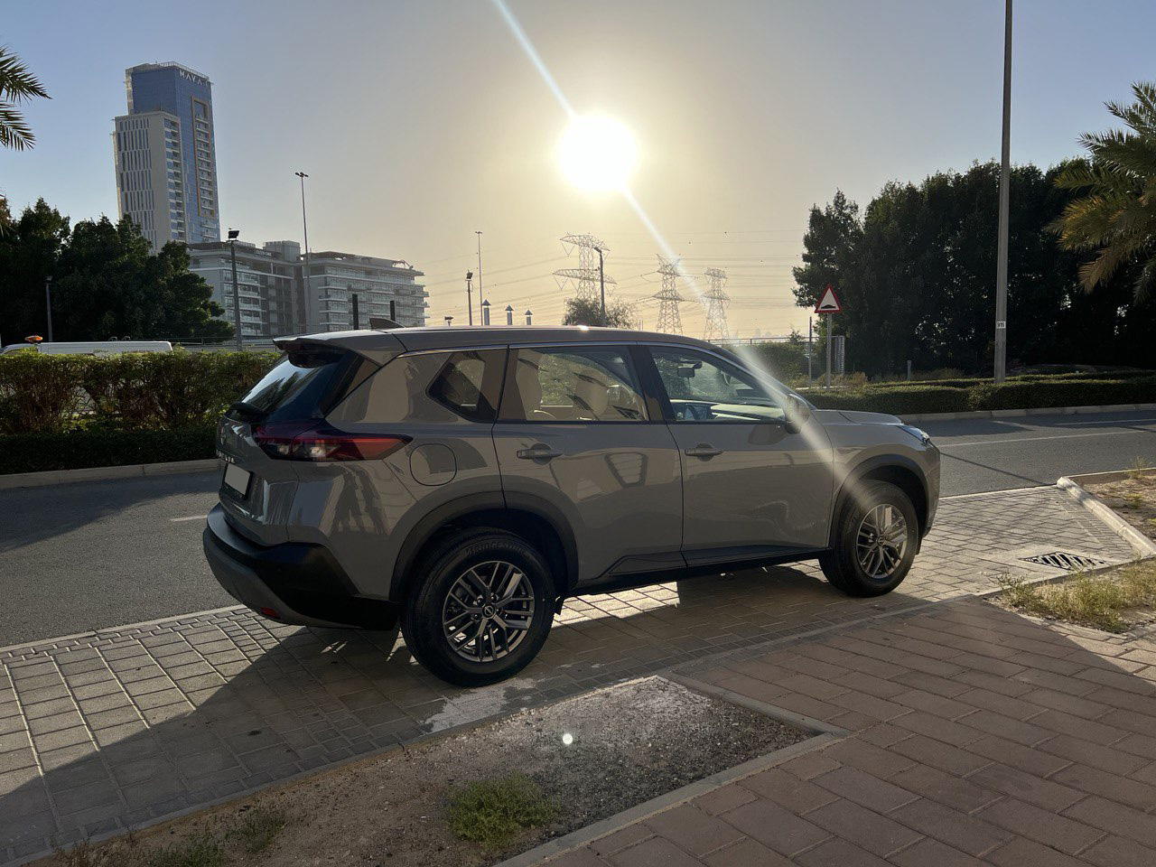 Detail Picture Nissan X-trail - Rent in Dubai