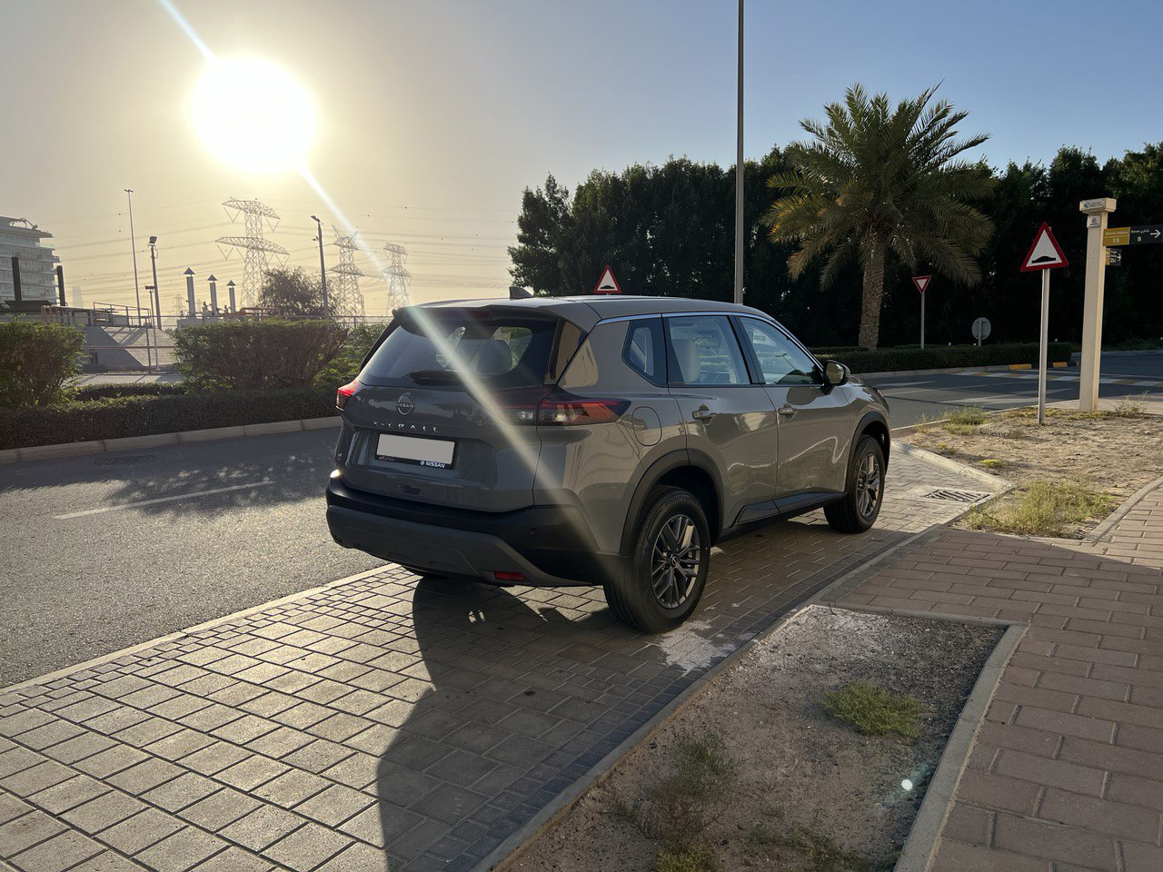 Detail Picture Nissan X-trail - Rent in Dubai