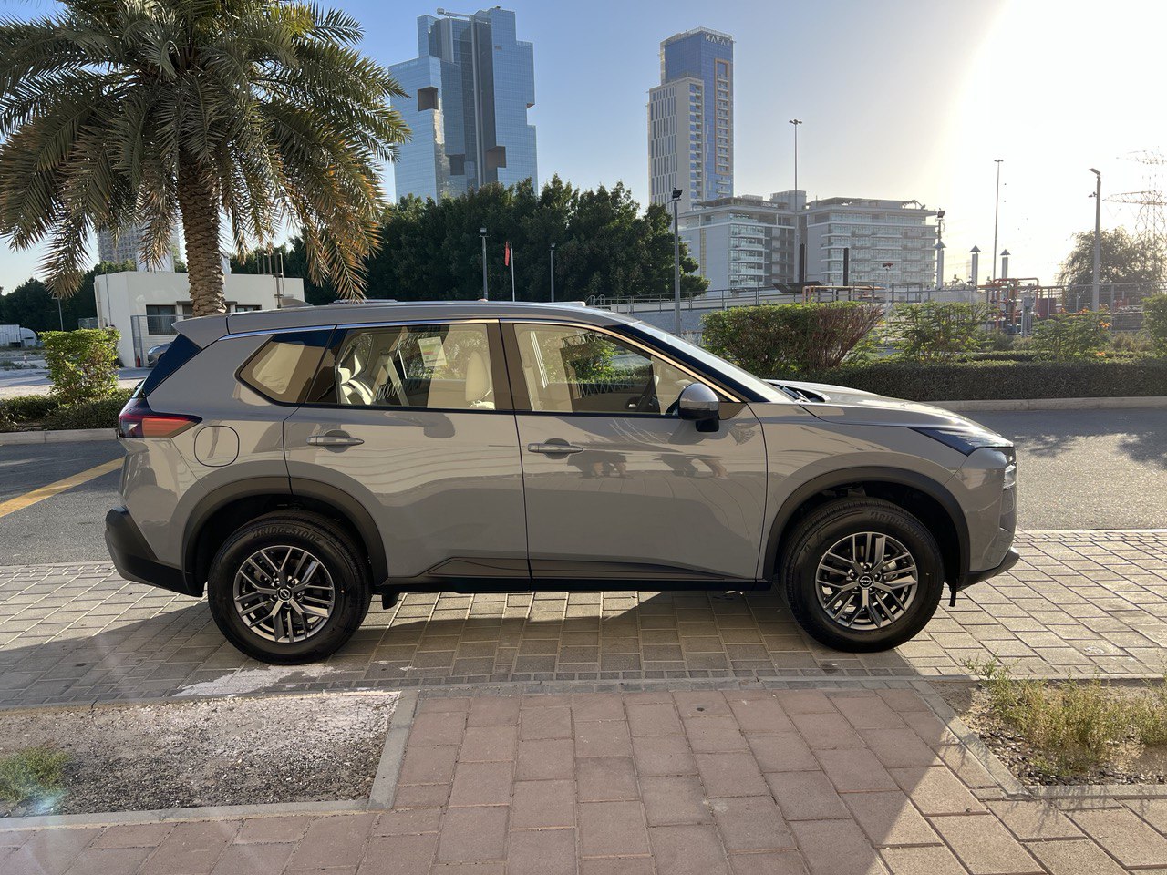 Detail Picture Nissan X-trail - Rent in Dubai