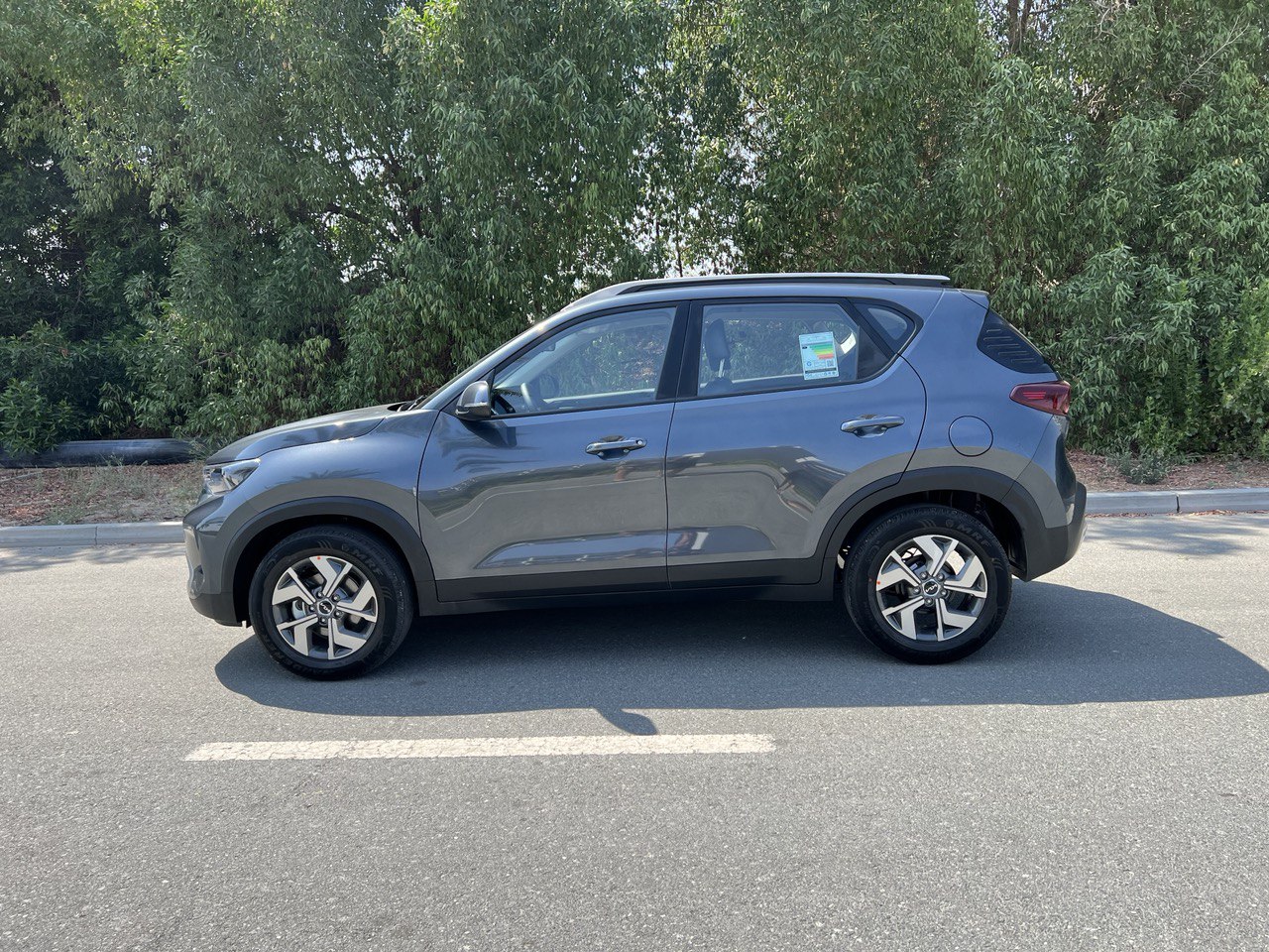 Detail Picture Kia Sonet - Rent in Dubai